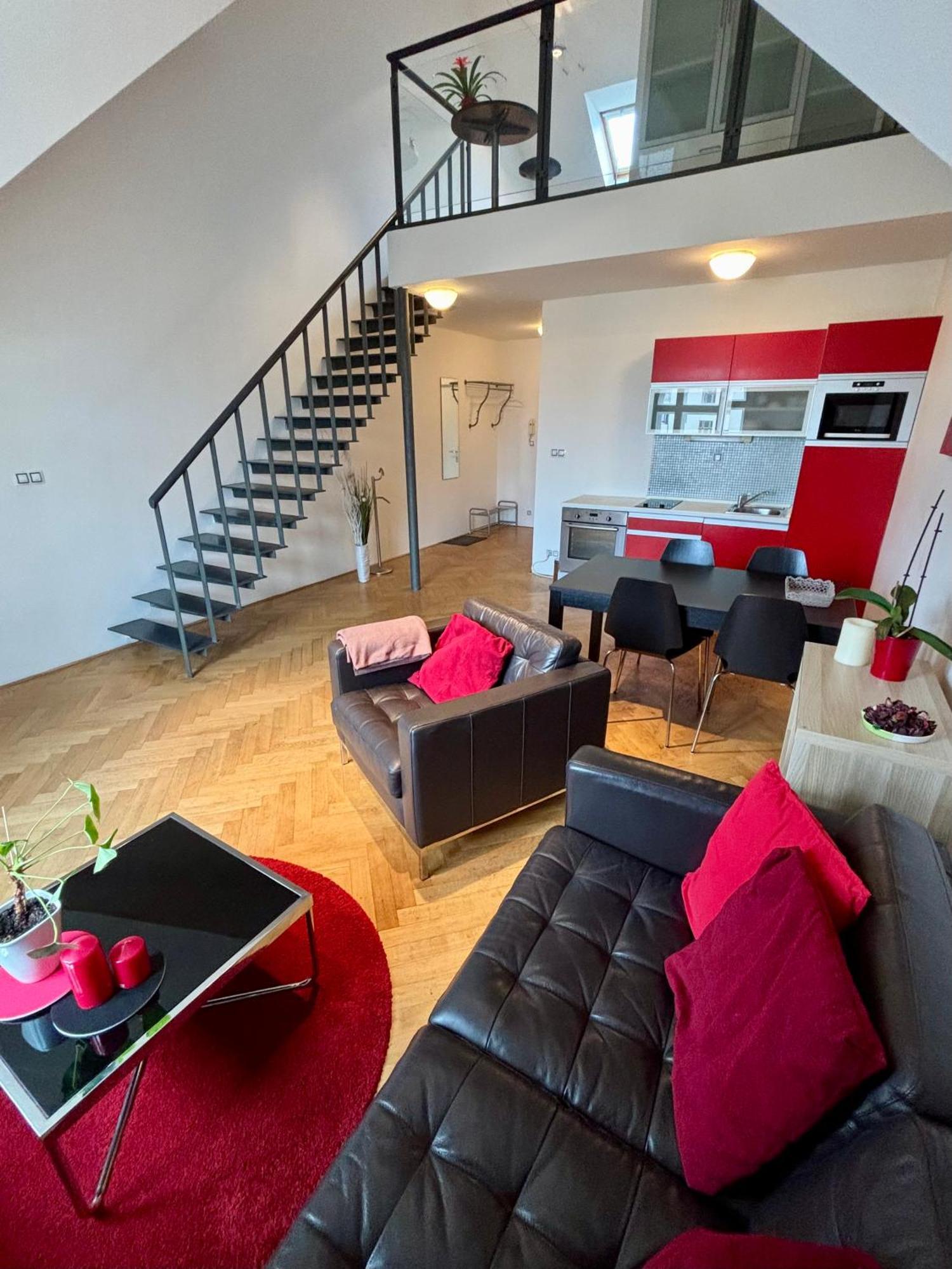 Prague Letna Apartments Екстер'єр фото